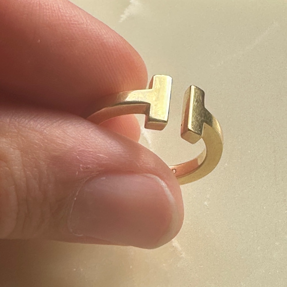 Tiffany T ring 18K yellow gold size 5.5